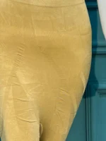 Seamless Mid-Thigh High-Waisted Body Shaper - Image 2